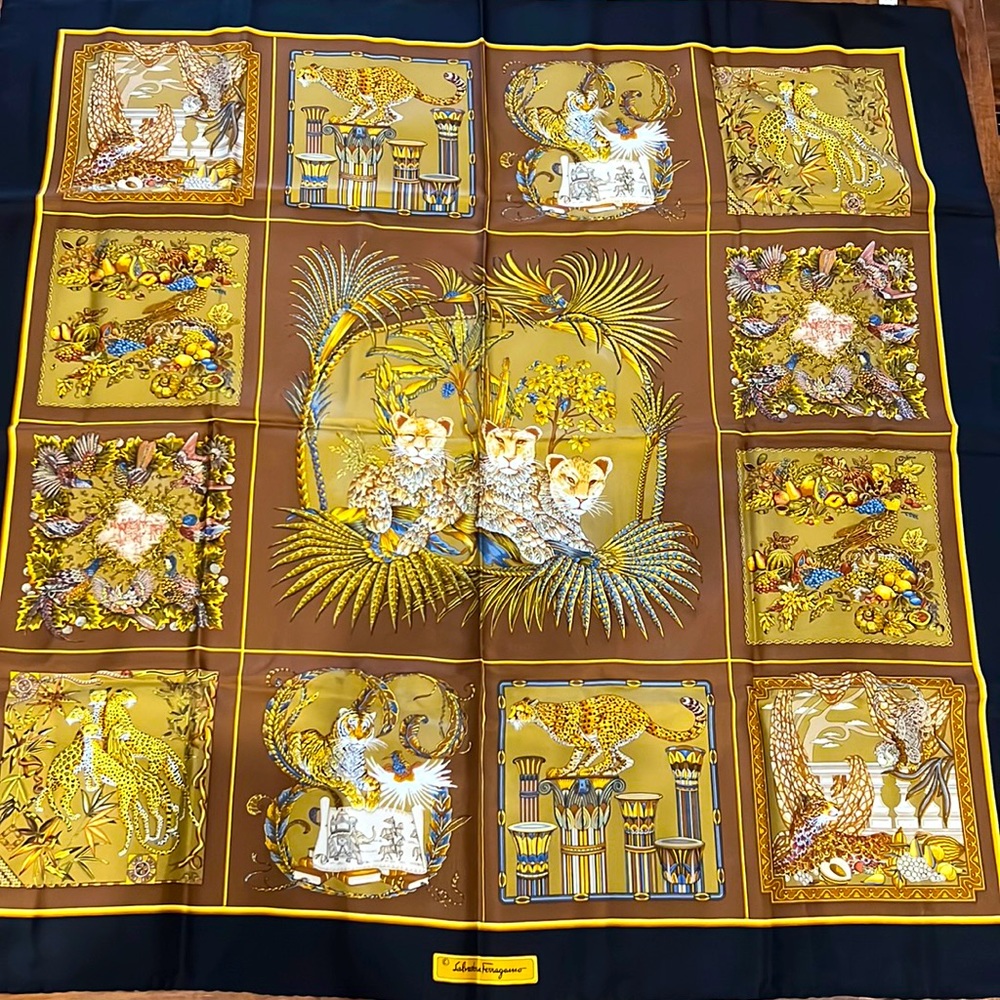 100% silk Salvatore Ferragamo scarf